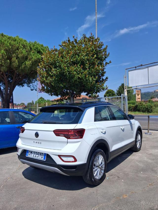Volkswagen T-Roc 1.0 TSI Life - foto 2 di 4