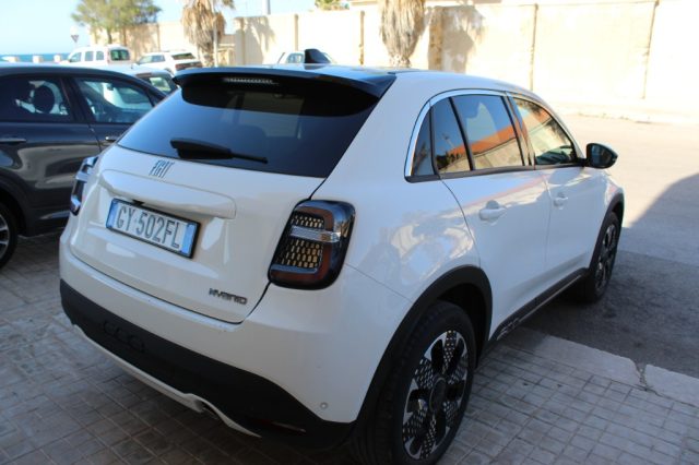 Fiat 600 Hybrid 100 CV DCT MHEV La Prima - foto 4 di 4