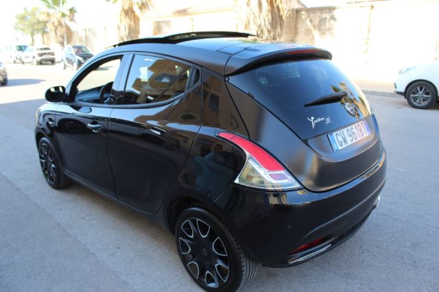 Lancia Ypsilon 1.3 MJT 16V 95 CV 5 porte S&S S Momodesign - foto 3 di 4