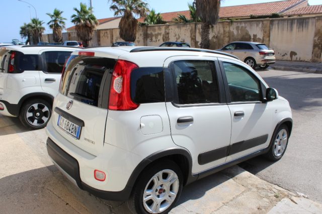 Fiat Panda 1.0 FireFly S&S Hybrid City Life - foto 3 di 4