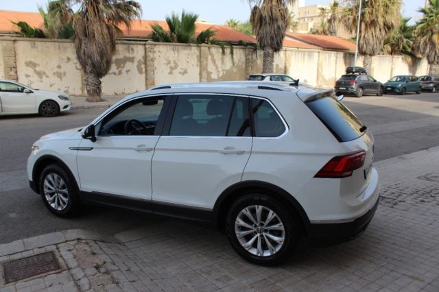 Volkswagen Tiguan 2.0 TDI 150 CV SCR DSG - foto 4 di 4