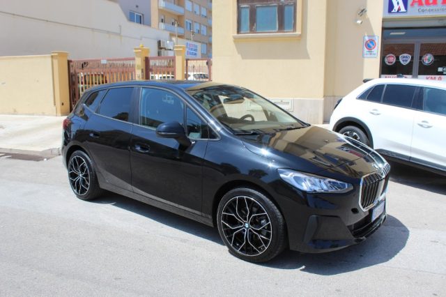 BMW 218 d Active Tourer - foto 2 di 4