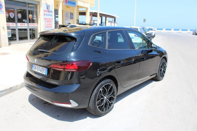 BMW 218 d Active Tourer - foto 3 di 4