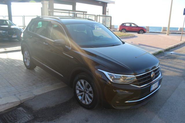 Volkswagen Tiguan 2.0 TDI SCR Life - foto 2 di 4