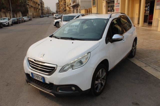 Peugeot 2008 1° serie 1.6 e-HDi 115 CV Stop&Start Allure - foto 2 di 4