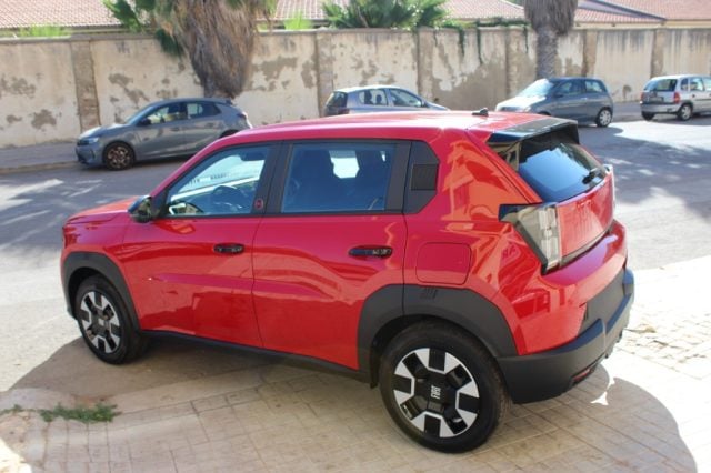Fiat Grande Panda 1.2 100 CV S&S Icon -KMM0 PACK TECH - foto 4 di 4
