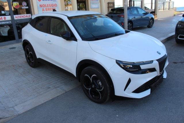 Alfa Romeo Junior 1.2 145 CV Hybrid eDCT6 -KM0, del 2026, 25 km, in vendita a Trapani (TP)