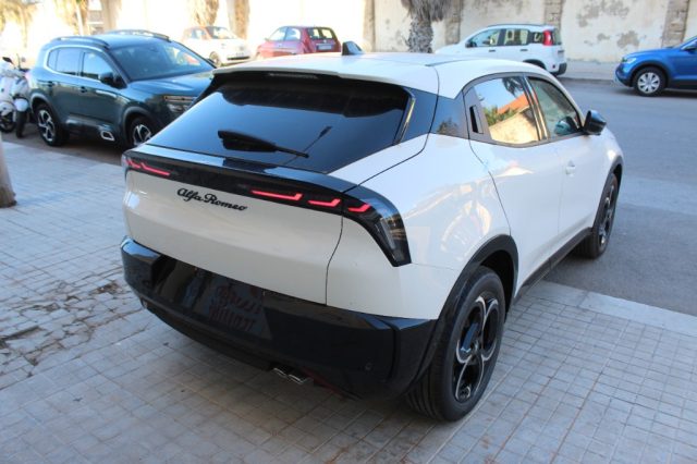 Alfa Romeo Junior 1.2 145 CV Hybrid eDCT6 -KM0 - foto 2 di 4