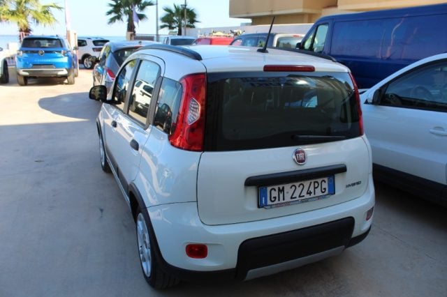 Fiat Panda 1.0 FireFly S&S Hybrid City Life - foto 4 di 4