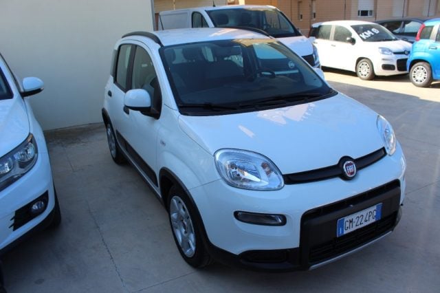 Fiat Panda 1.0 FireFly S&S Hybrid City Life - foto 2 di 4