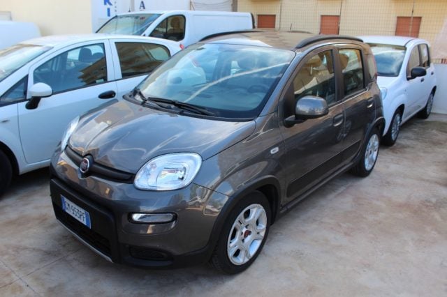 Fiat Panda 1.0 FireFly S&S Hybrid City Life, del 2023, 81.710 km, in vendita a Trapani (TP)
