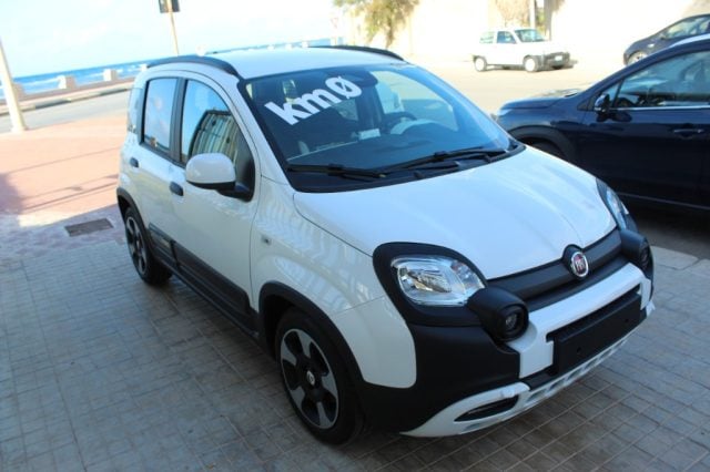 Fiat Pandina 1.0 FireFly 65 CV Hybrid Cross-KM0 - foto 2 di 4