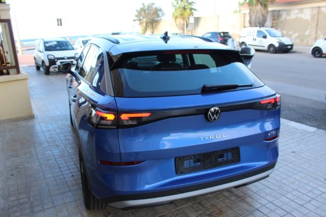Volkswagen T-Roc 1.5 TSI ACT DSG -KM0 - foto 4 di 4