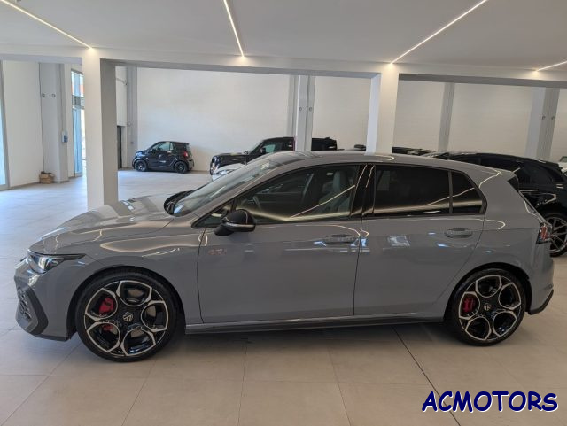 Volkswagen Golf 2.0 TSI DSG GTI - foto 2 di 4