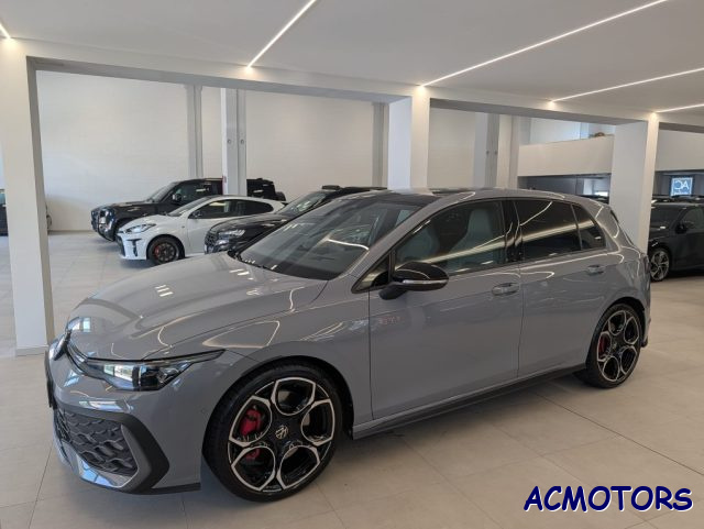Volkswagen Golf 2.0 TSI DSG GTI usato a SAVONA
