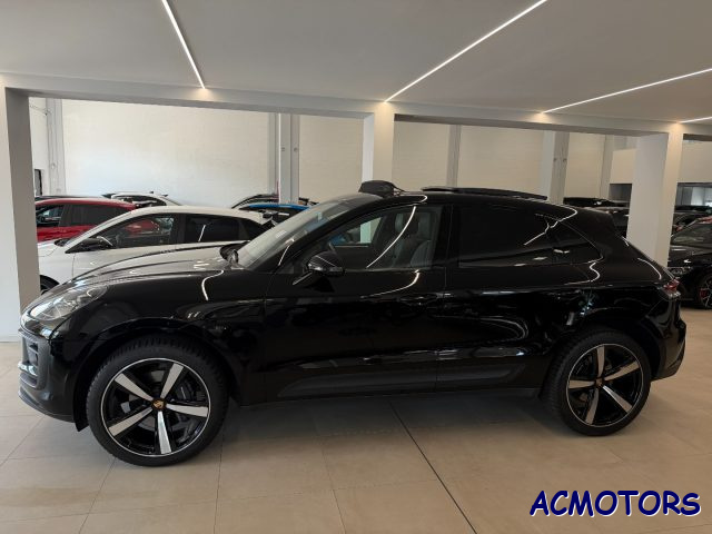 Porsche Macan 2 - foto 2 di 4