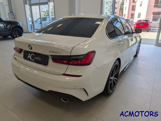 BMW 320 d 48V Msport - foto 3 di 4