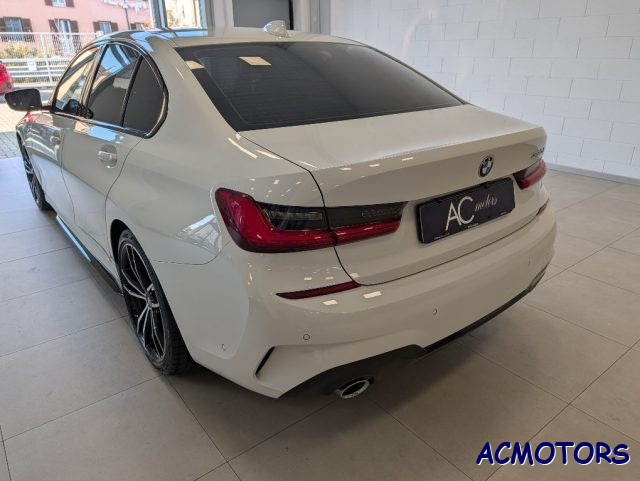 BMW 320 d 48V Msport - foto 4 di 4