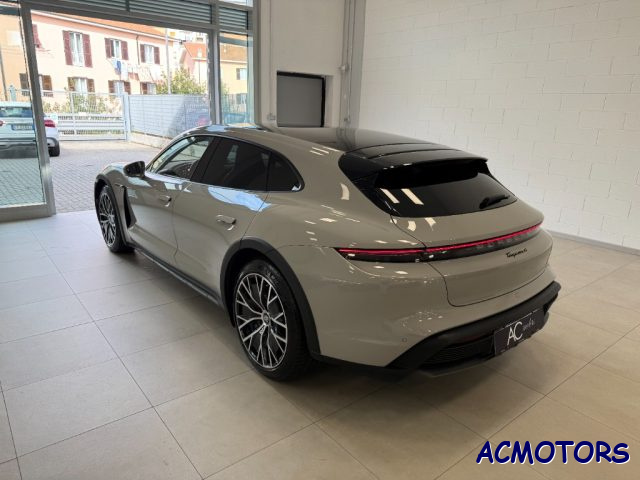 Porsche Taycan 4 Cross Turismo - foto 4 di 4