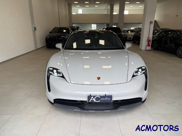 Porsche Taycan 4 Cross Turismo - foto 2 di 4