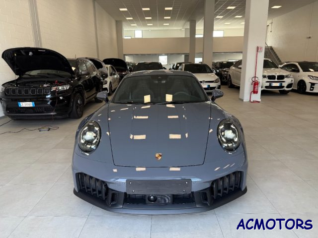 Porsche 911 Carrera GTS - foto 2 di 4