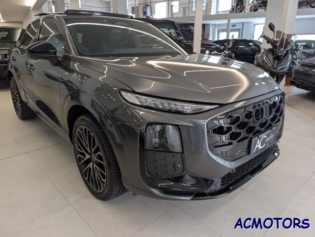 Audi Q3 TFSI 195 kW S tronic quattro S Line edition - foto 3 di 4