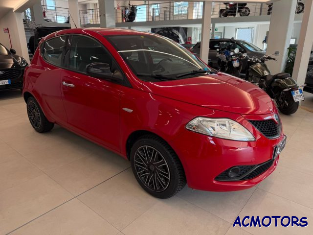 Lancia Ypsilon 1.2 69 CV 5 porte S&S Gold - foto 2 di 4