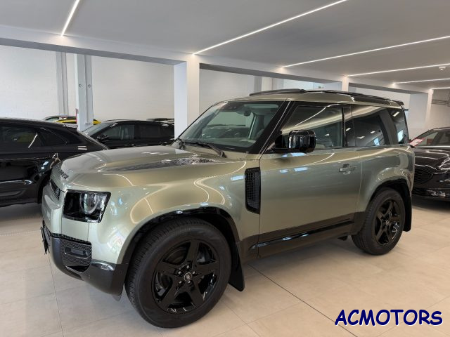 Land Rover Defender 90 200 CV AWD Auto X-Dynamic SE - foto 2 di 4
