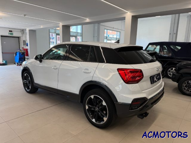 Audi Q2 35 TFSI S line Edition - foto 3 di 4