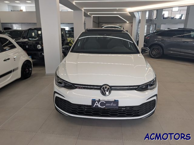 Volkswagen Golf 2.0 TSI DSG GTI - foto 3 di 15