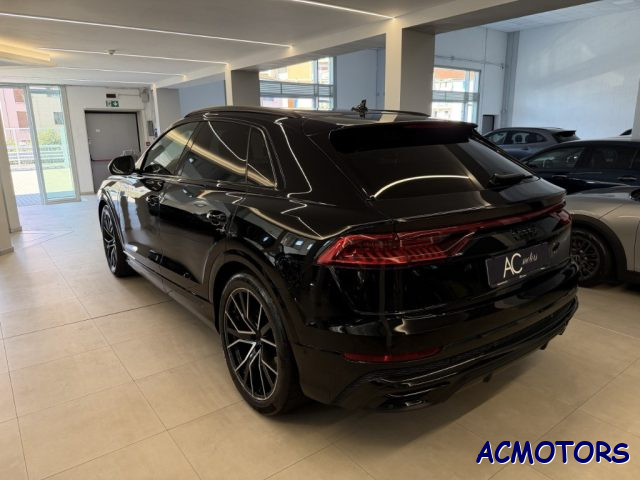 Audi Q8 45 TDI quattro tiptronic Sport S LINE - foto 3 di 4