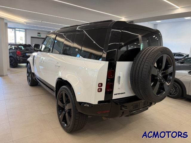 Land Rover Defender 110 3.0D I6 250 CV AWD Auto SE - foto 3 di 4