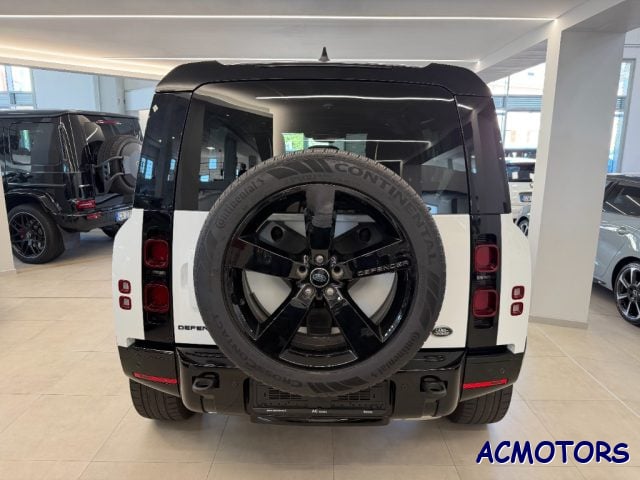 Land Rover Defender 110 3.0D I6 250 CV AWD Auto SE - foto 4 di 4