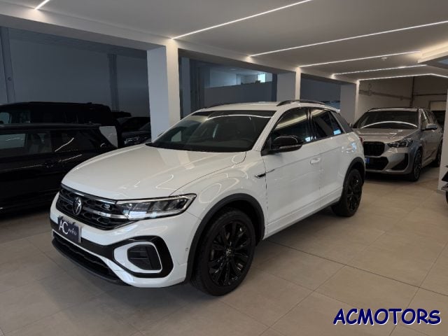 Volkswagen T-Roc 1.5 TSI ACT DSG R-Line, del 2022, 77.000 km, in vendita a Savona (SV)