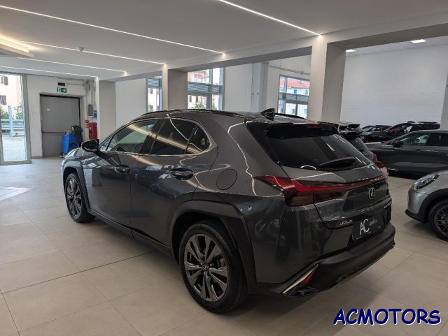Lexus UX 250h UX Hybrid 4WD Design - foto 3 di 4