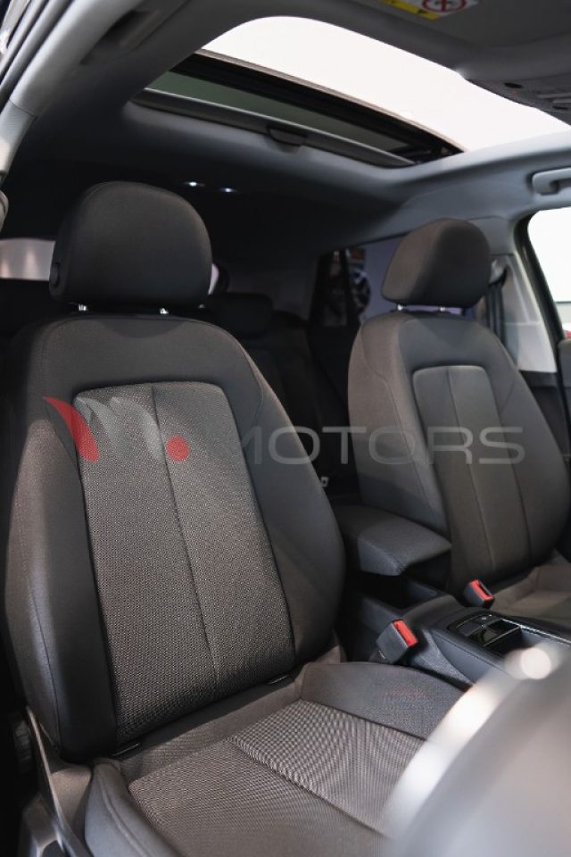 Audi Q2 30 TDI Identity Black, del 2024, 2.873 km, in vendita a Brescia (BS)
