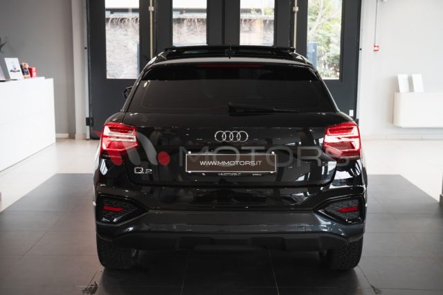 Audi Q2 30 TDI Identity Black - foto 4 di 4