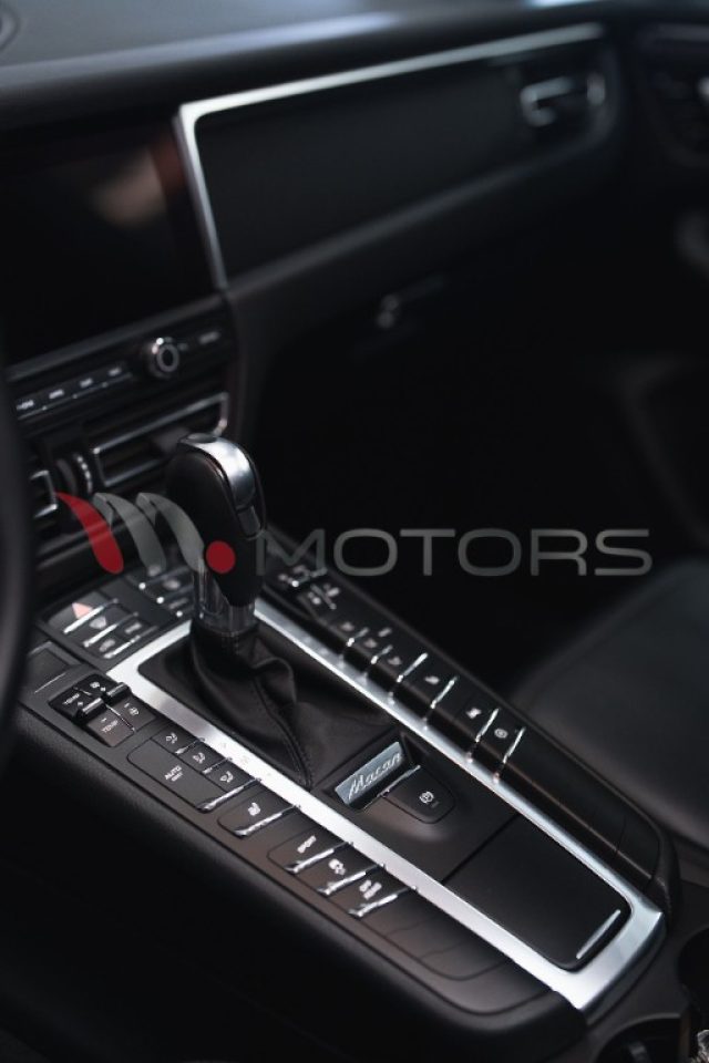Porsche Macan 2.0 245 CV PDK usato a BRESCIA