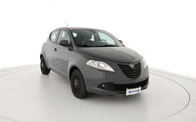 Lancia Ypsilon 1.2 69 CV 5 porte Elefantino 5 Posti usato a CORATO