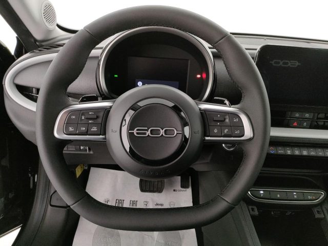 Fiat 600 Hybrid 110 CV DCT MHEV nuovo a CORATO