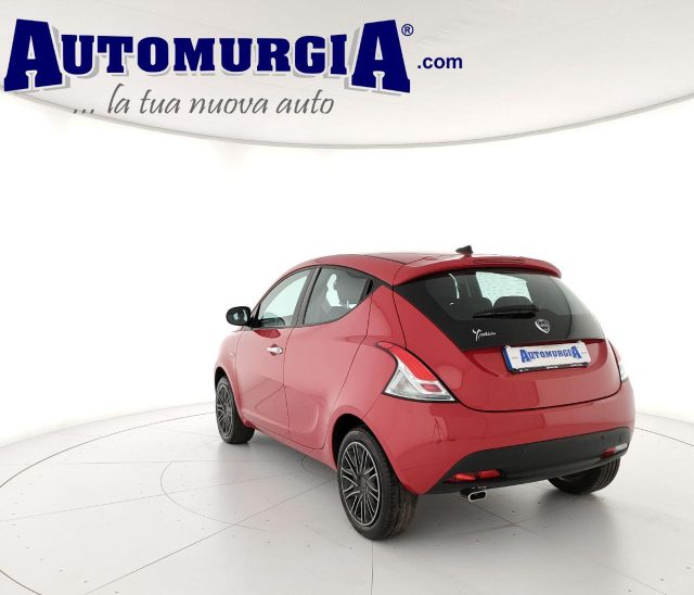 Lancia Ypsilon 1.0 FireFly 5 porte S&S Hybrid Gold - foto 3 di 4