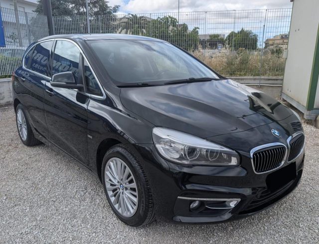 BMW 216 d Active Tourer Luxury - foto 3 di 4