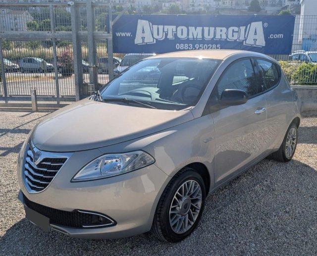 Lancia Ypsilon 1.2 69 CV 5 porte S&S Platinum usato a CORATO