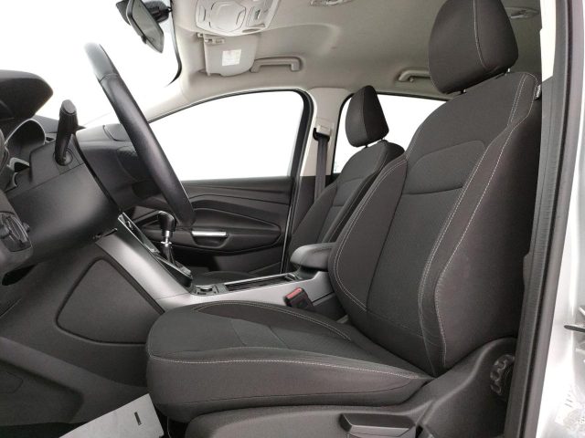 Ford Kuga 1.5 ecoboost Titanium s&s 2wd 120cv - foto 4 di 4