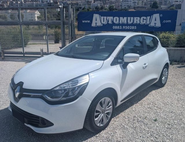 Renault Clio 1.2 75CV 5 porte Zen TAGLIANDATA usato a CORATO