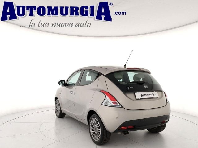 Lancia Ypsilon 1.2 69 CV 5 porte S&S Platinum - foto 4 di 4