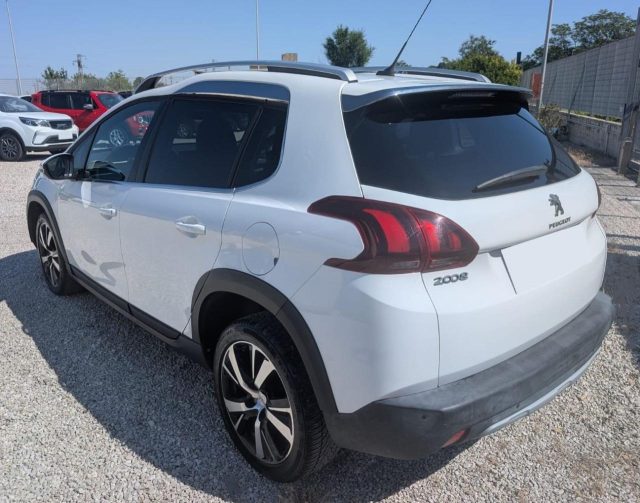 Peugeot 2008 BlueHDi 100 Allure - foto 4 di 4
