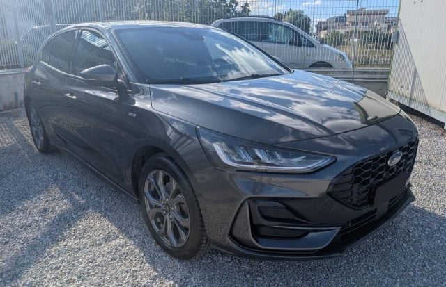 Ford Focus 1.0 EcoBoost Hybrid 125 CV 5p. ST-Line - foto 2 di 4
