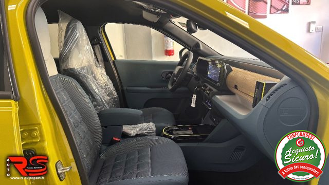 Fiat Grande Panda 1.2 Hybrid 110 CV S&S La Prima nuovo a MILITELLO VAL DI CATANIA
