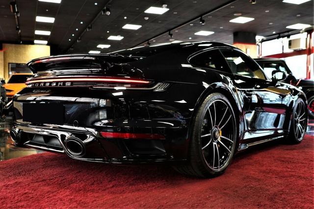 Porsche 911 Turbo S Coupé - foto 3 di 4
